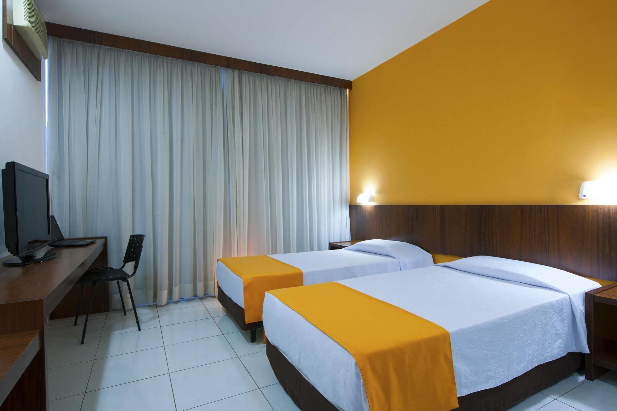 Alice Vitoria Hotel By Nobile Bagian luar foto